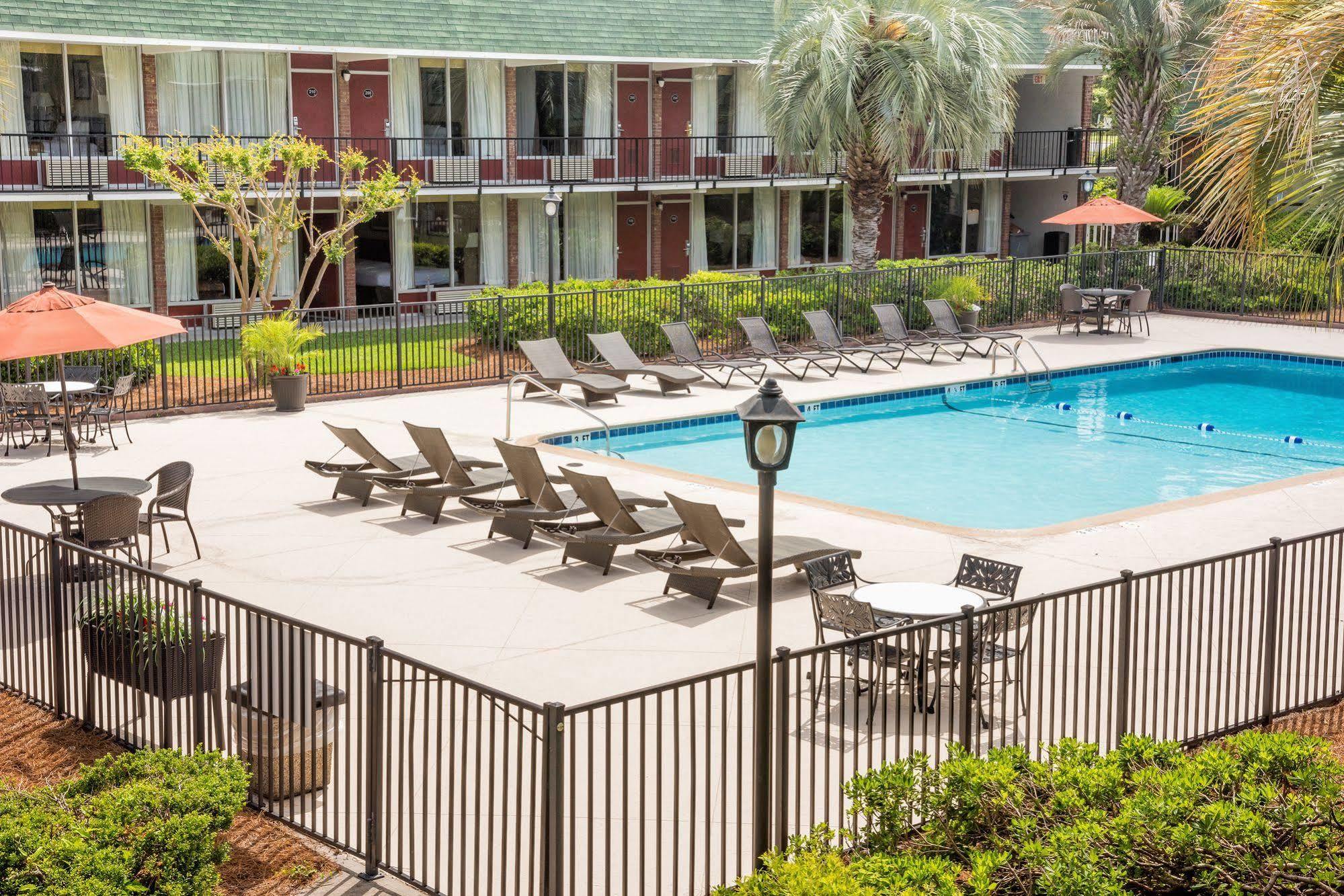North Charleston Inn Екстер'єр фото